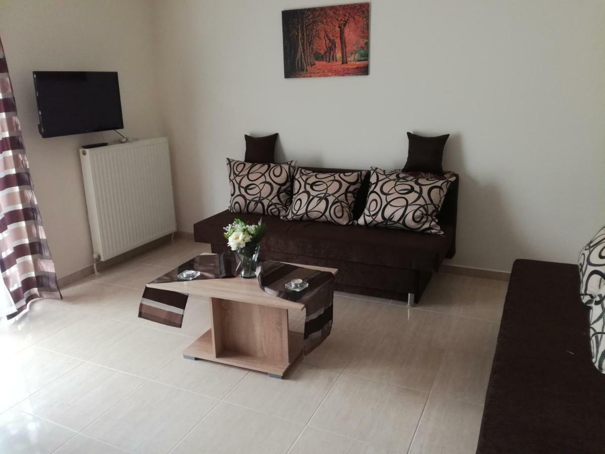 Jordan'S Appartment At نيا ميشانيونا المظهر الخارجي الصورة